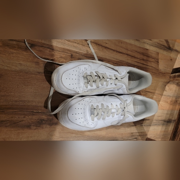 Nike Air Force 1, Size 12.5 - Picture 4 of 6